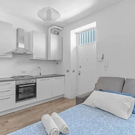 MO237 Loreto- Duomo -Modern Apartment --3